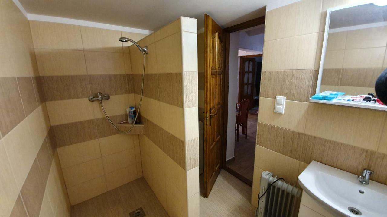 Alfoeldi Vendeghaz - Devavanya Exterior foto
